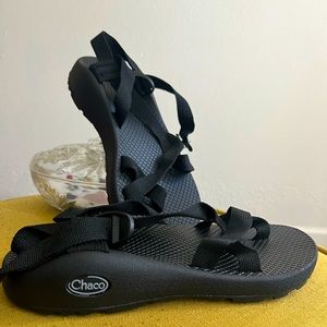 Womens Chaco Z2 Size 8